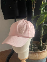 Lade das Bild in den Galerie-Viewer, Handbestickte Cap Dubbeglas