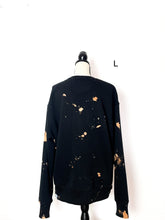 Lade das Bild in den Galerie-Viewer, batik oversize Sweater schwarz