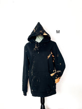 Lade das Bild in den Galerie-Viewer, Tie Dye Hoodie schwarz