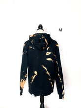 Lade das Bild in den Galerie-Viewer, Tie Dye Hoodie schwarz