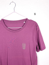 Lade das Bild in den Galerie-Viewer, Handbesticktes Dubbeglas Bio-Baumwollshirt