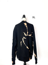 Lade das Bild in den Galerie-Viewer, batik oversize Sweater schwarz