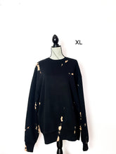 Lade das Bild in den Galerie-Viewer, batik oversize Sweater schwarz