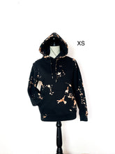 Lade das Bild in den Galerie-Viewer, Tie Dye Hoodie schwarz