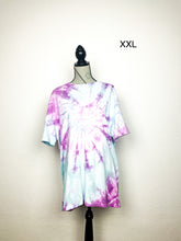 Lade das Bild in den Galerie-Viewer, SALE batik Bio-Baumwolle Shirt