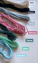 Lade das Bild in den Galerie-Viewer, Handbestickter Babybody aus Bio-Baumwolle rosa