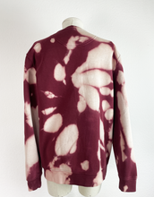 Lade das Bild in den Galerie-Viewer, Bestickter tie-dye Sweater
