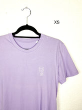Lade das Bild in den Galerie-Viewer, Handbesticktes Dubbeglas Bio-Baumwollshirt
